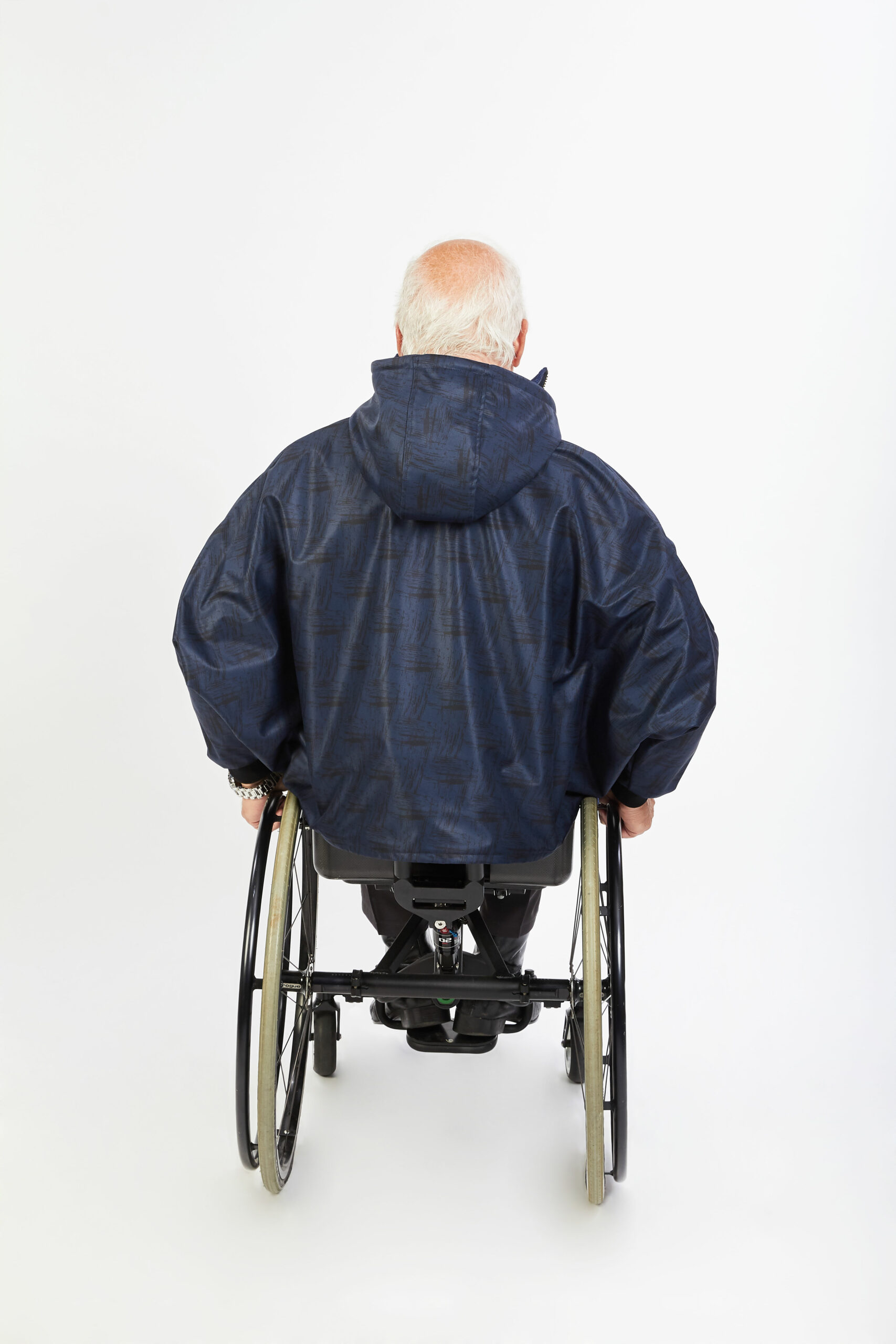 Cape hivernale avec manches – Image 2