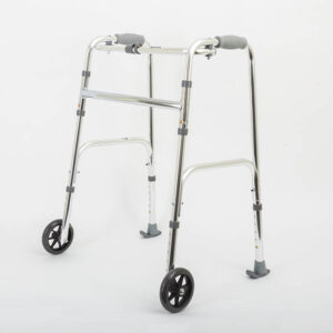 image-69.jpeg Marchette avec roues et skis série 4081